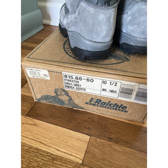 Raichle Men\'s Size 10.5 M Swiss Leather Hiking Mountaineering Boots VTG